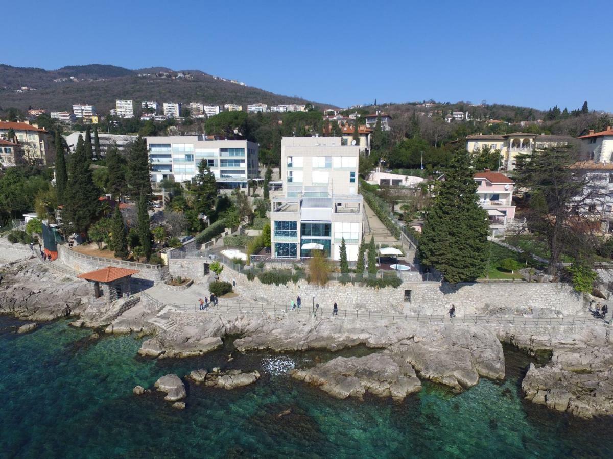 Deluxe Apartment Volosko Opatija Luaran gambar